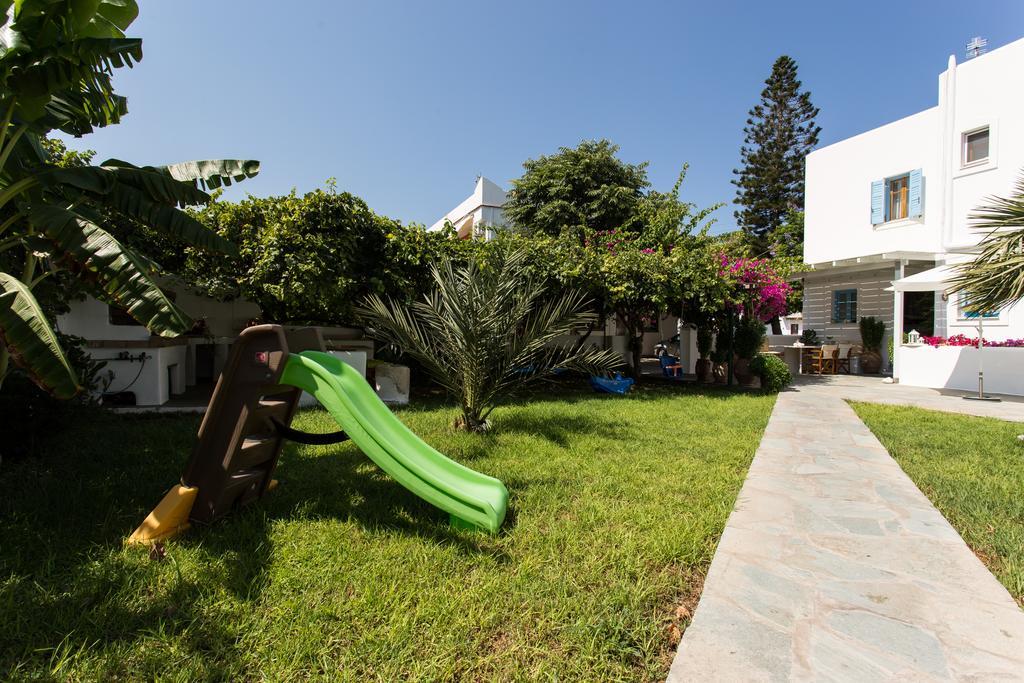 Rodia Studios & Apartments Paro Esterno foto